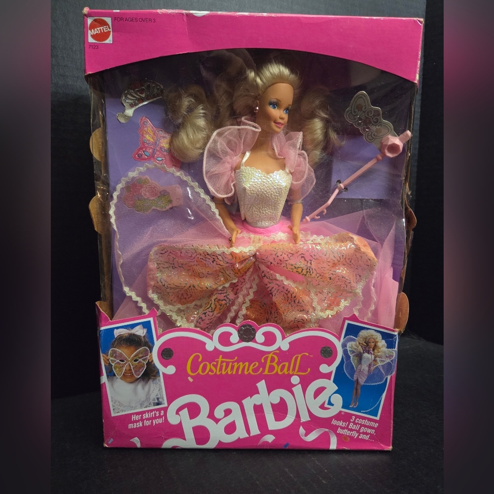 1990 Costume Ball Barbie #7123